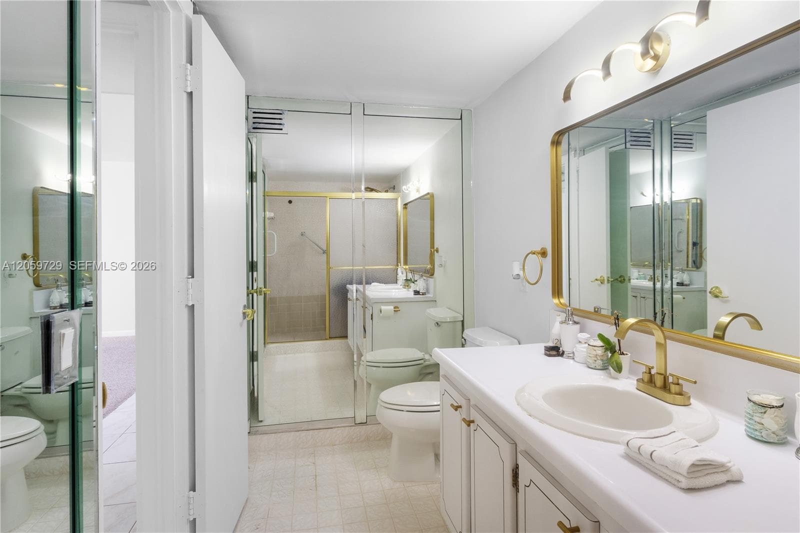 1849 S Ocean Dr 407 photo 16