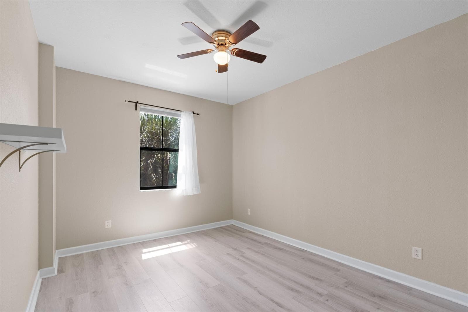 13044 Anthorne Lane photo 18
