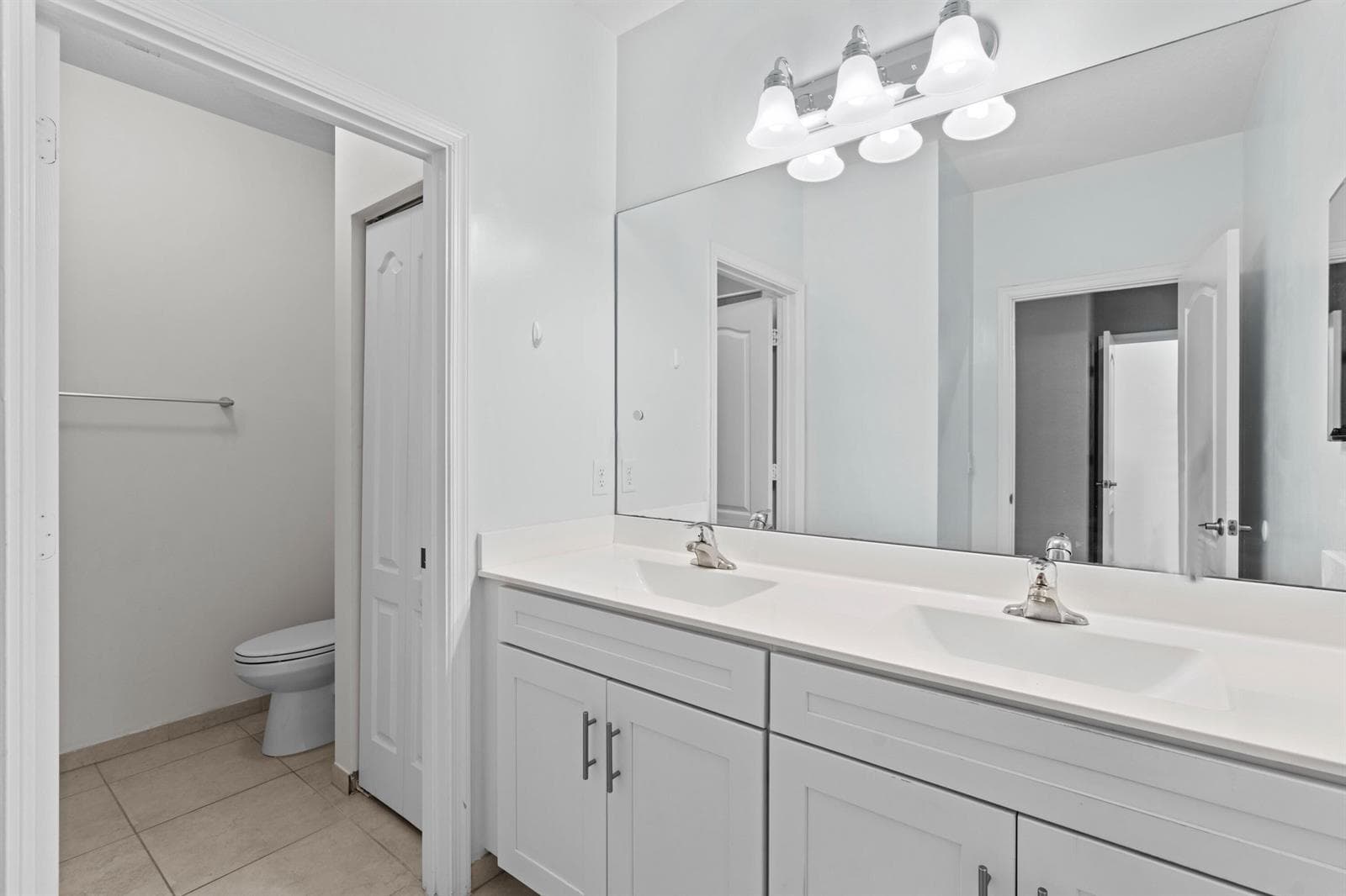 13044 Anthorne Lane photo 19