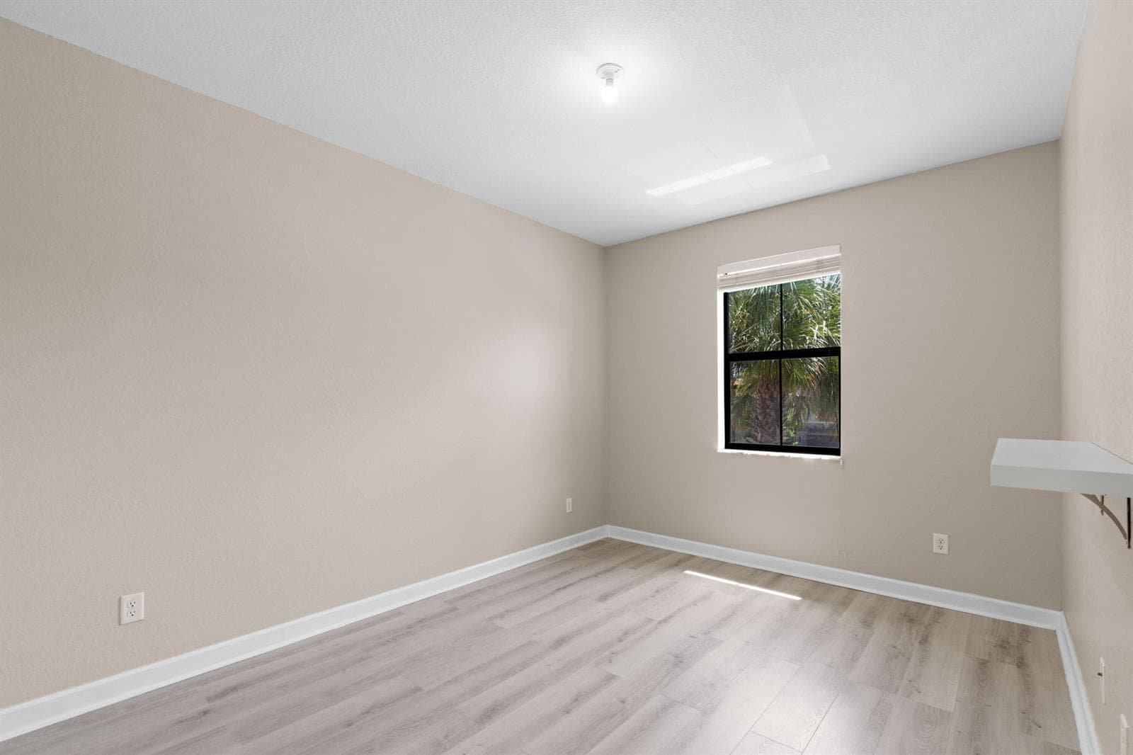13044 Anthorne Lane photo 21