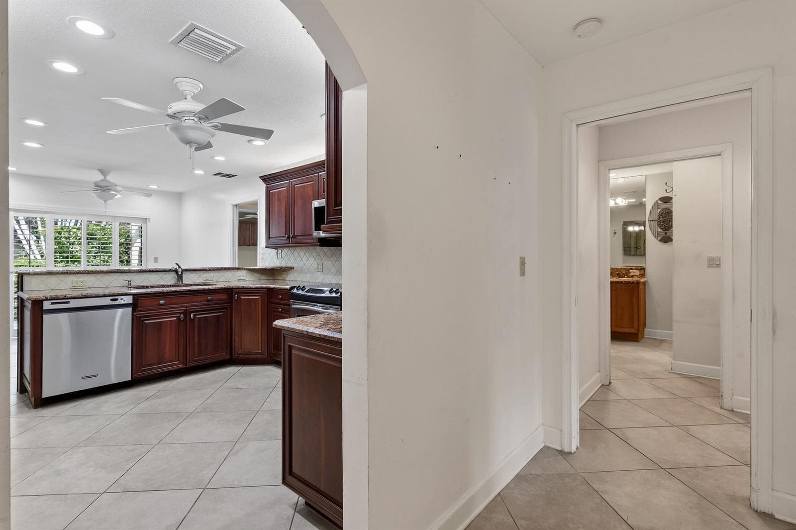 11453 SHADY OAKS Lane photo 17