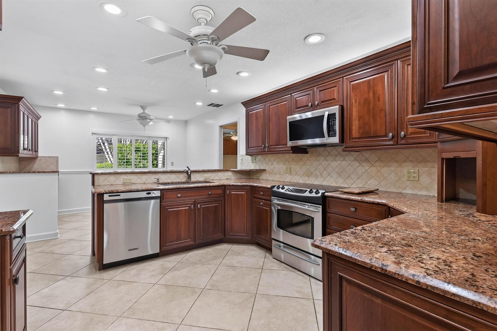 11453 SHADY OAKS Lane photo 19