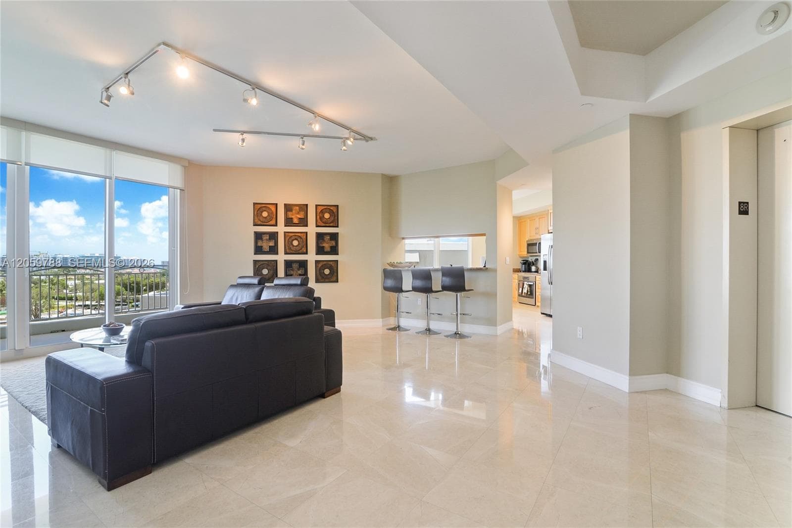 9751 E Bay Harbor Dr 8D photo 4