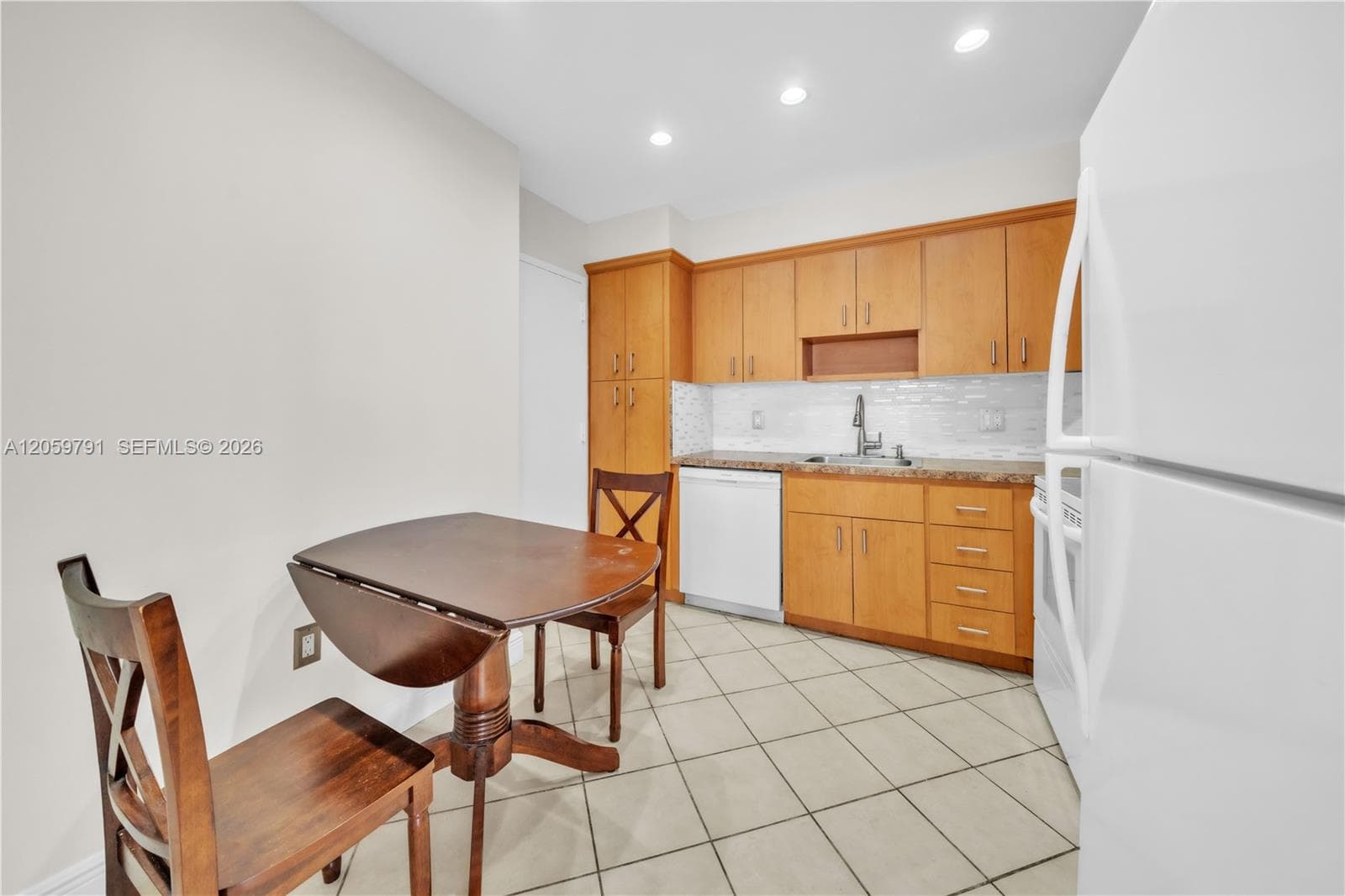 1985 S ocean dr 6p photo 12