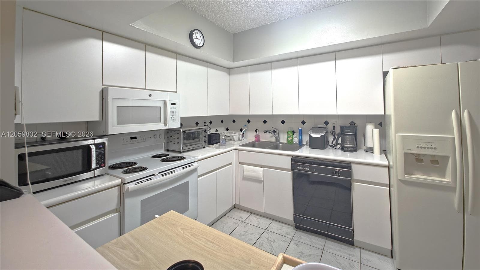 9455 Collins Ave 501 photo 6