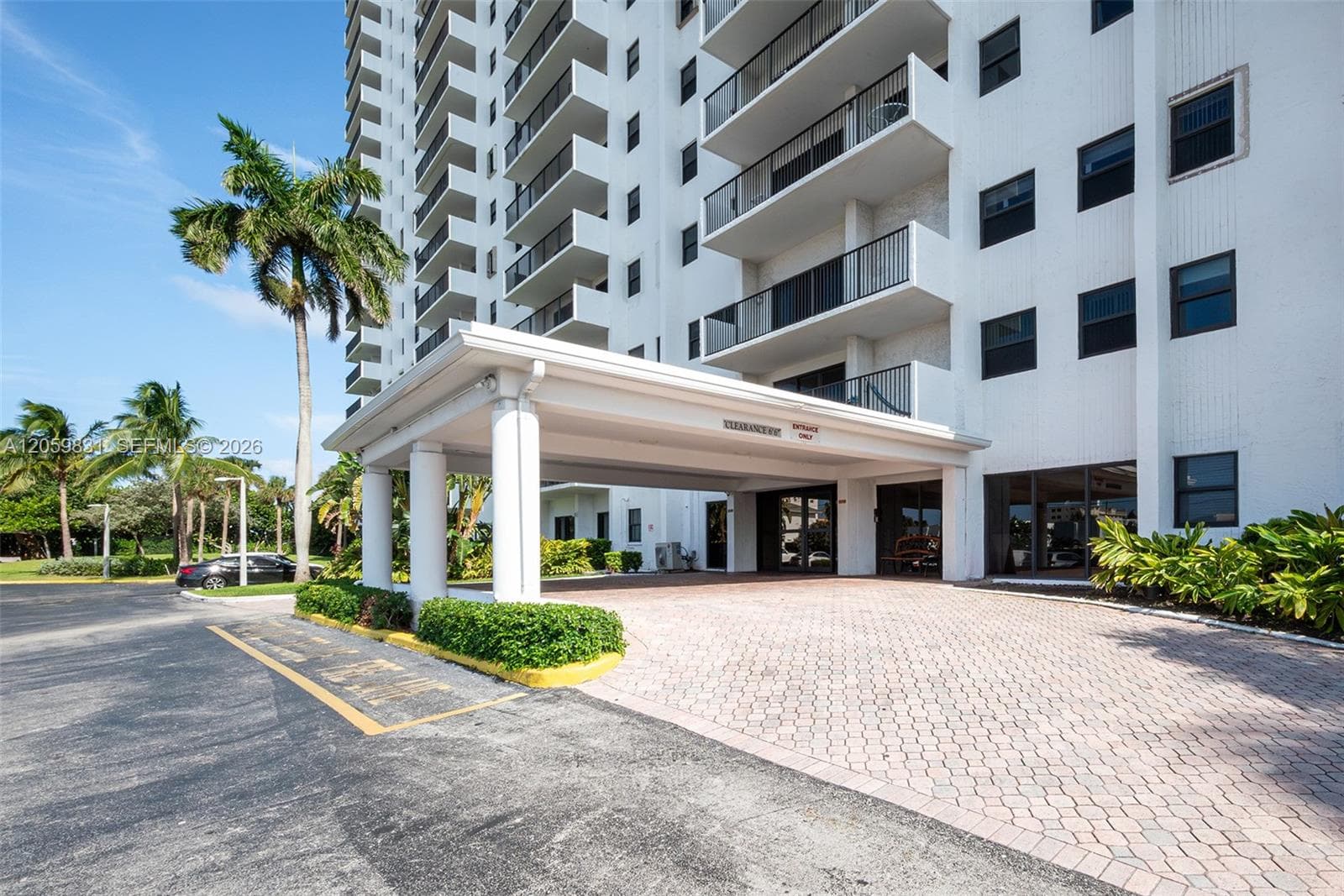 1201 S Ocean Drive 1703N photo 6