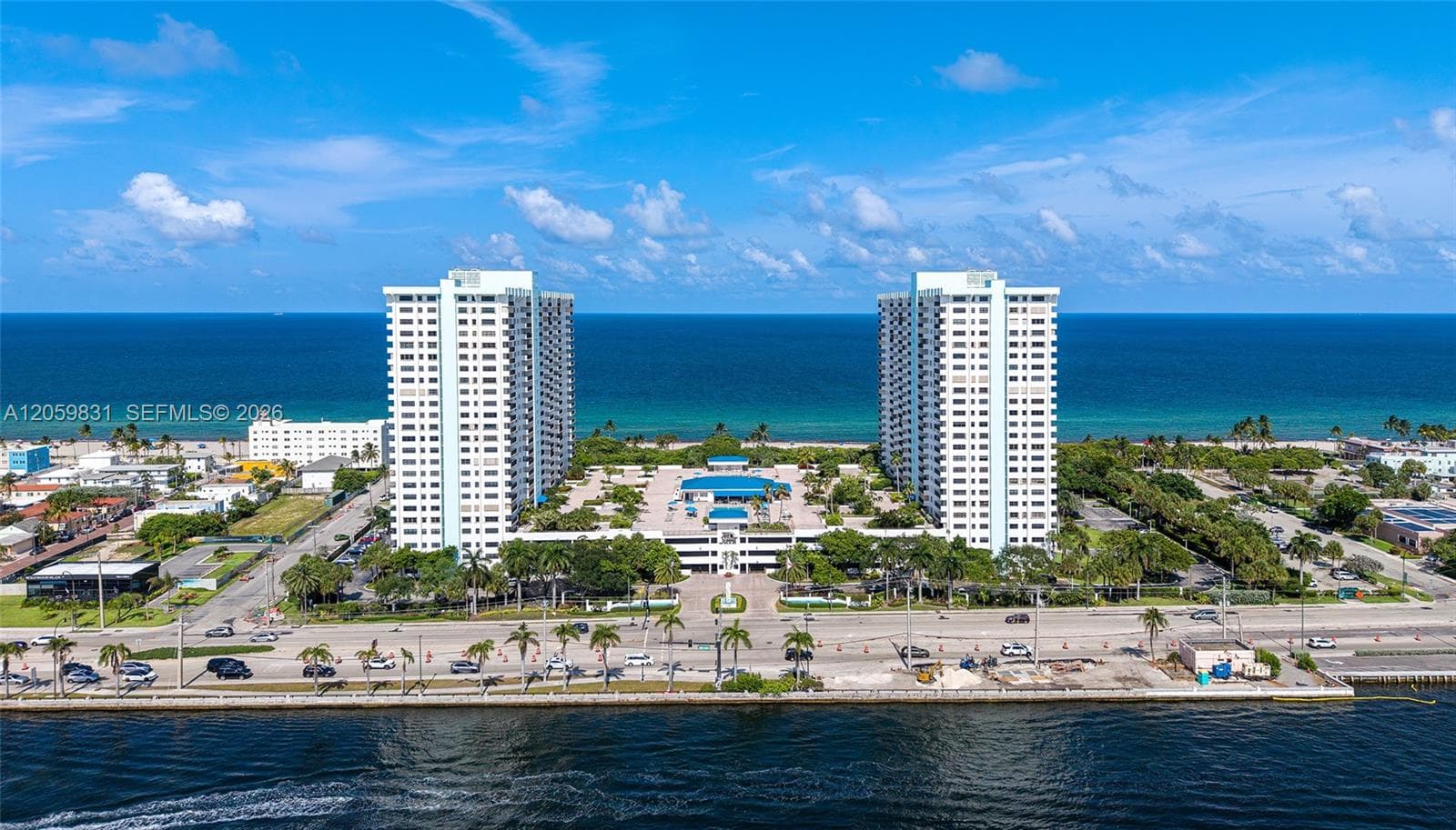 1201 S Ocean Drive 1703N photo 3