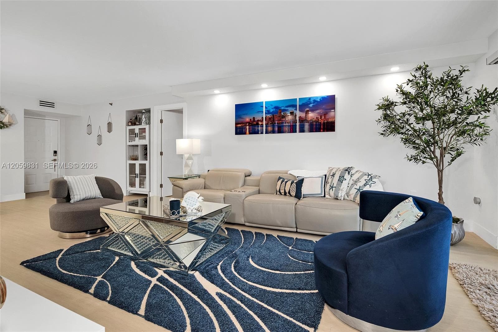 1201 S Ocean Drive 1703N photo 14