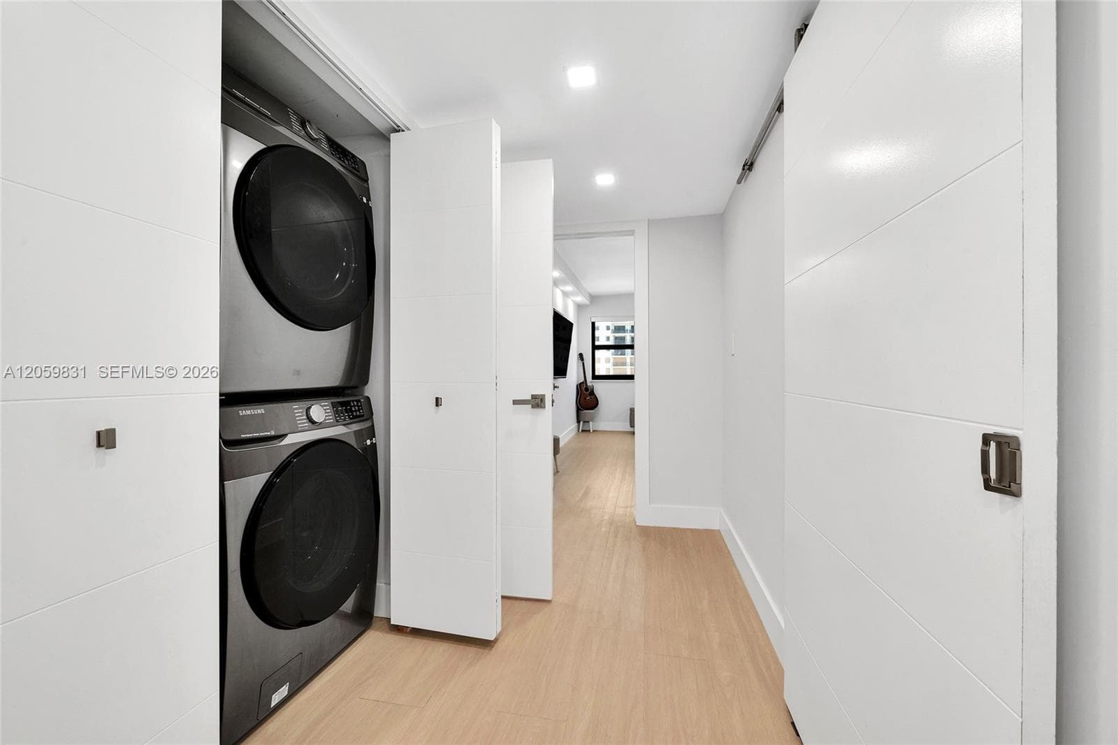 1201 S Ocean Drive 1703N photo 25