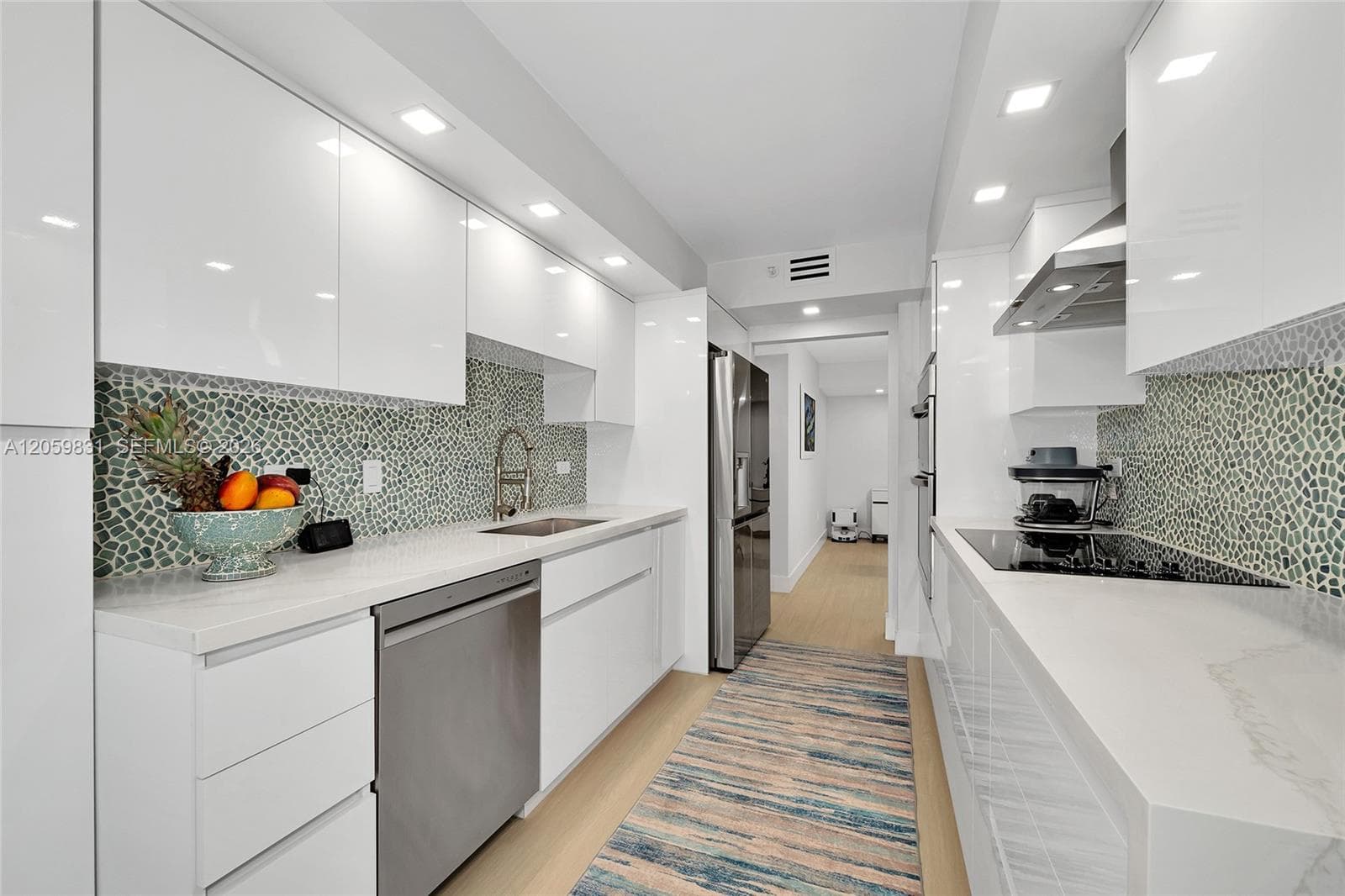 1201 S Ocean Drive 1703N photo 21