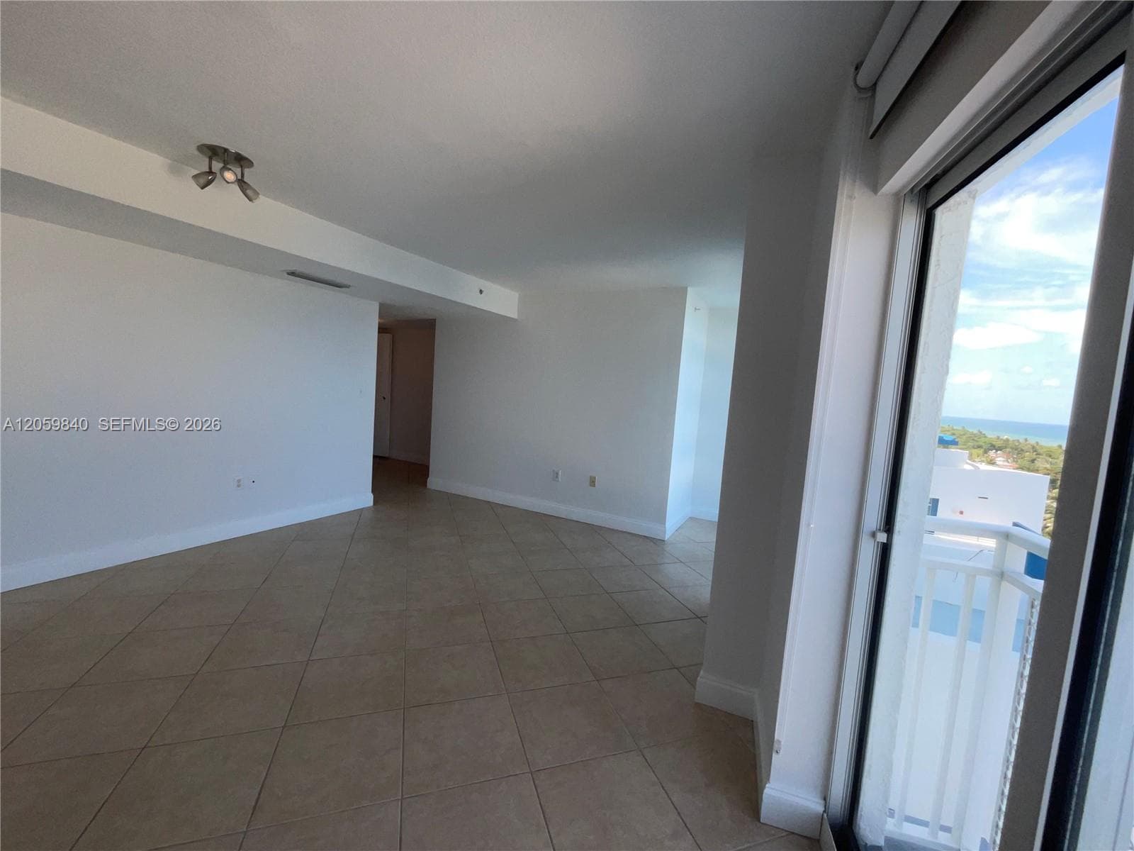 7600 Collins Ave 1008 photo 22