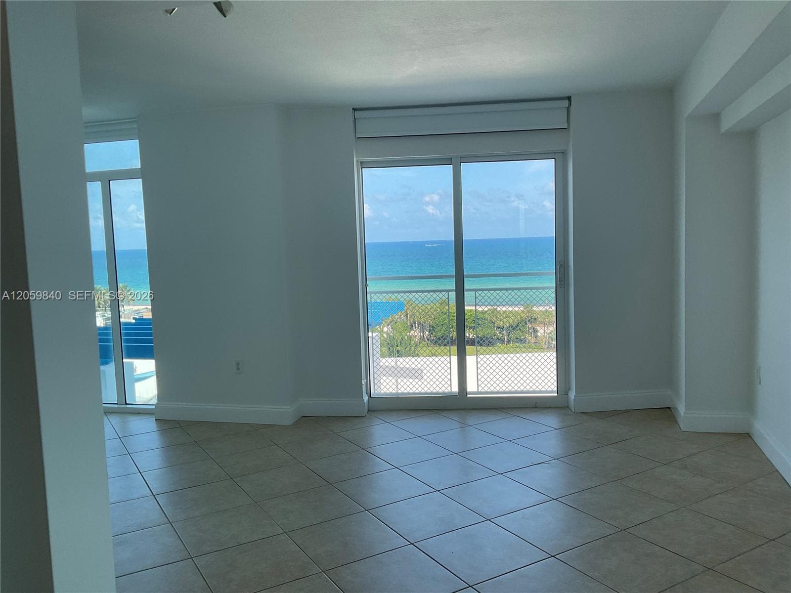 7600 Collins Ave 1008 photo 18