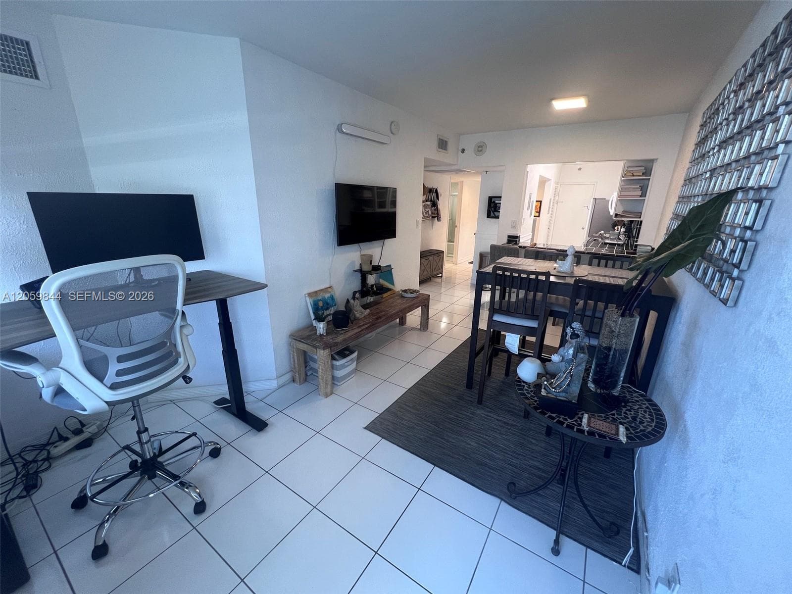 100 Lincoln Rd 537 photo 9