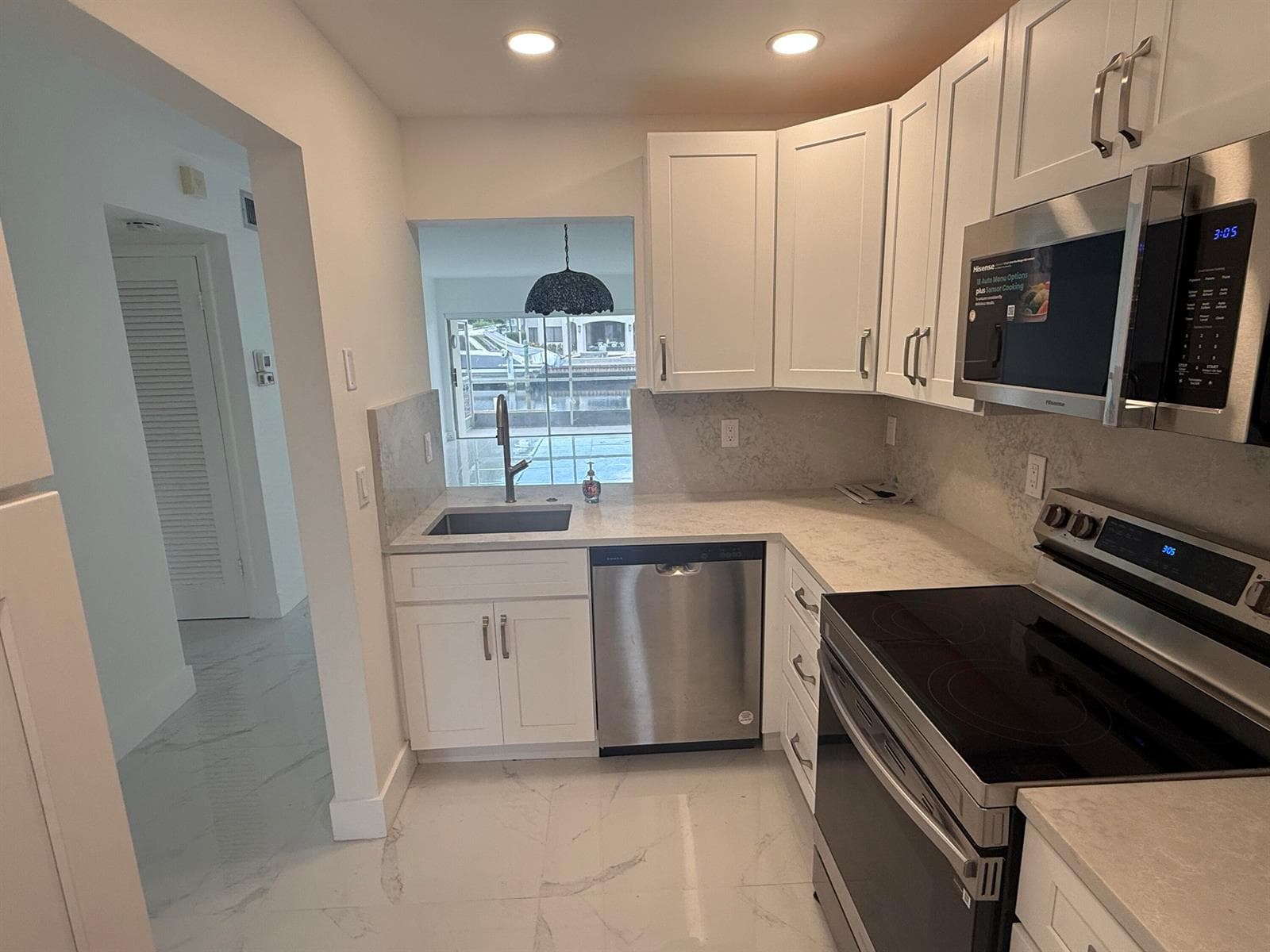 460 Paradise Isle Boulevard 101 photo 11