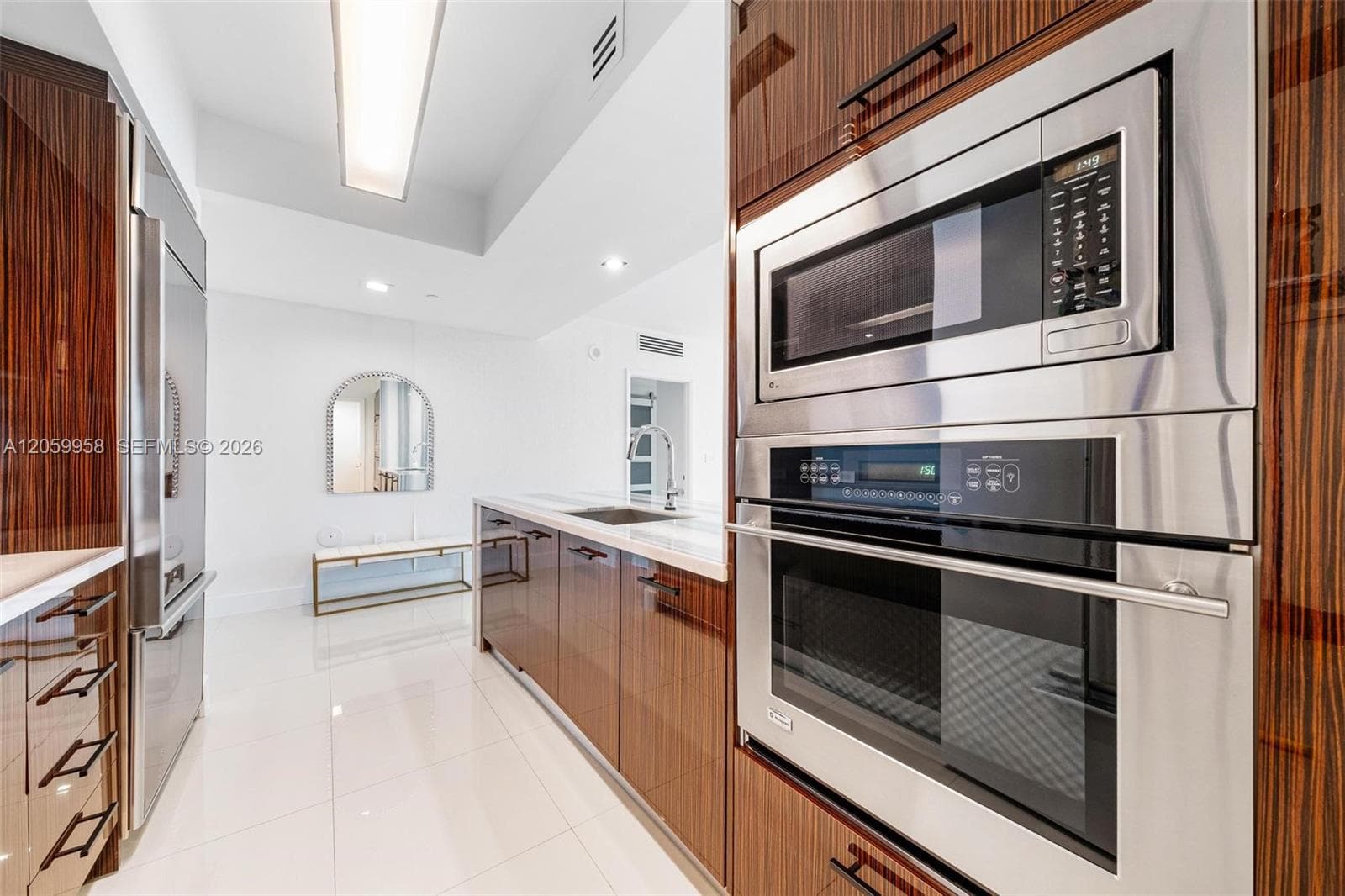 3951 S Ocean Dr 402 photo 7