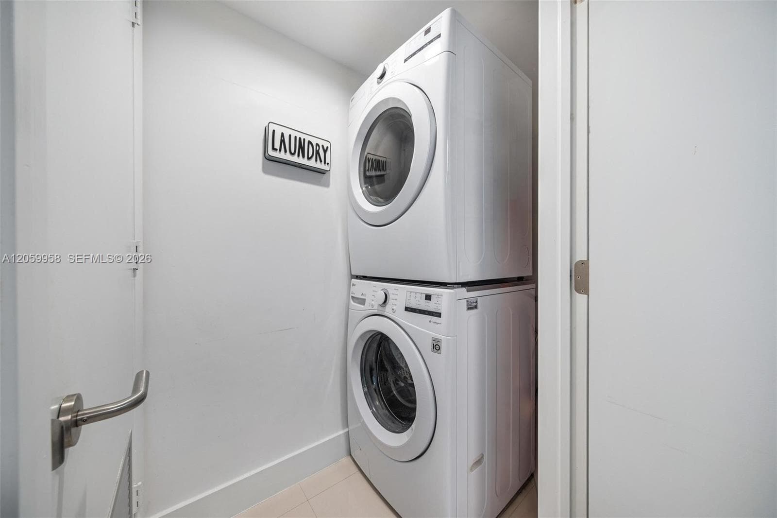 3951 S Ocean Dr 402 photo 19