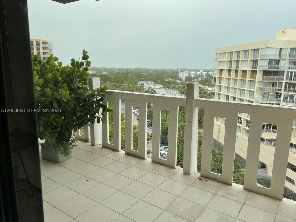 1111 Crandon Blvd A807 photo 9