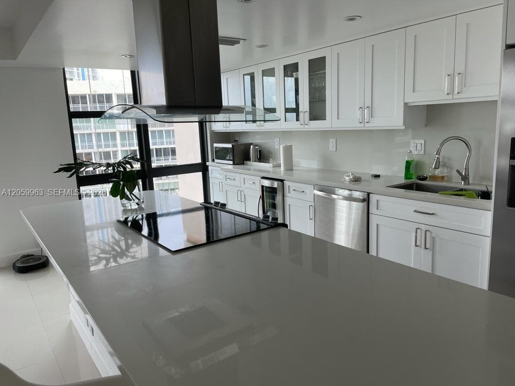 1111 Crandon Blvd A807 photo 14