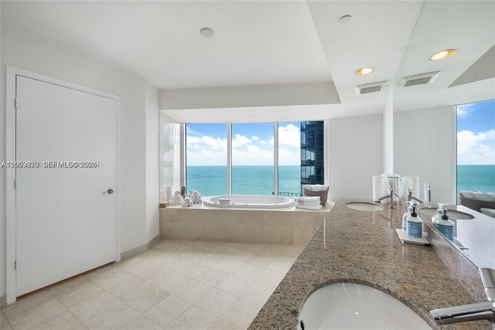 17201 Collins Ave 3501 photo 14