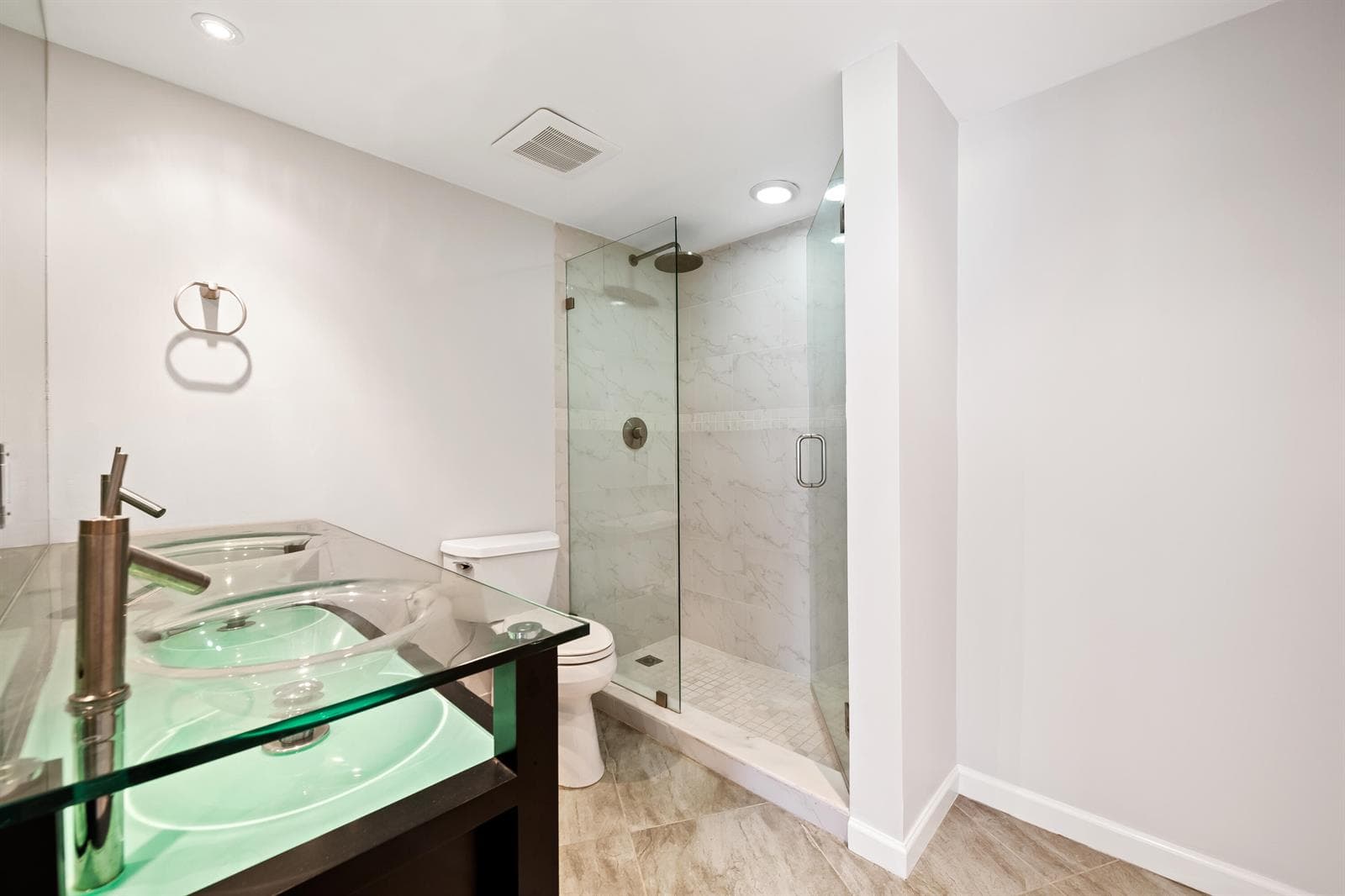 3800 GALT OCEAN Drive 1009 photo 16
