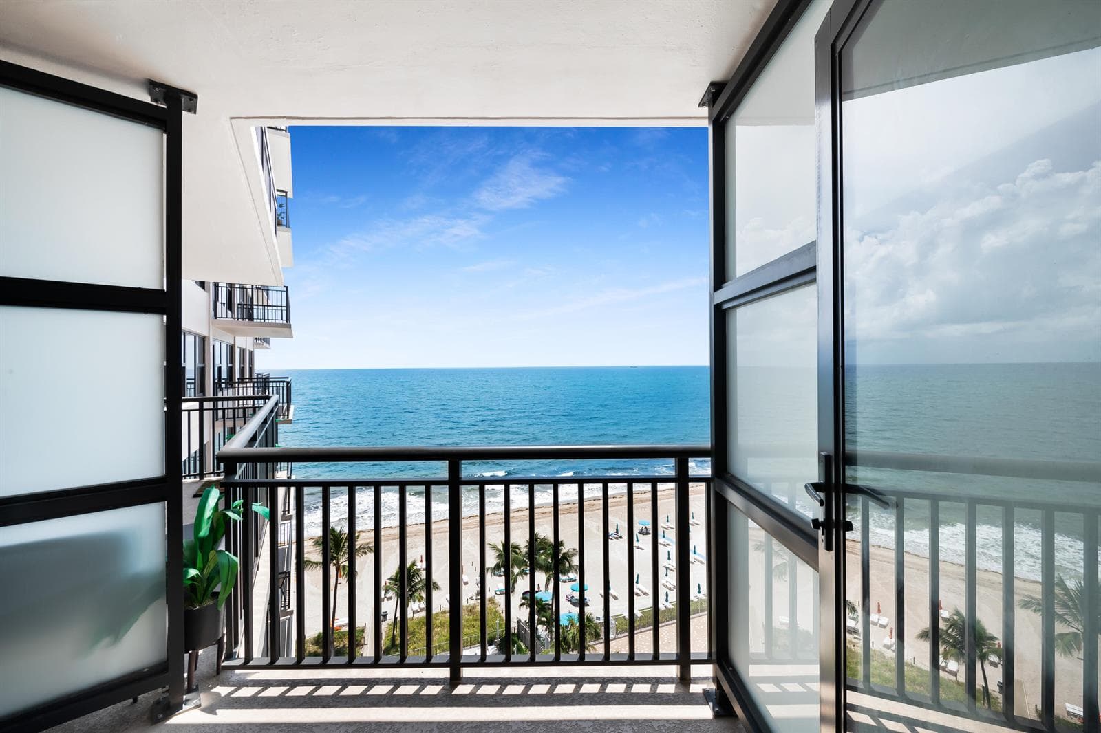 3800 GALT OCEAN Drive 1009 photo 1