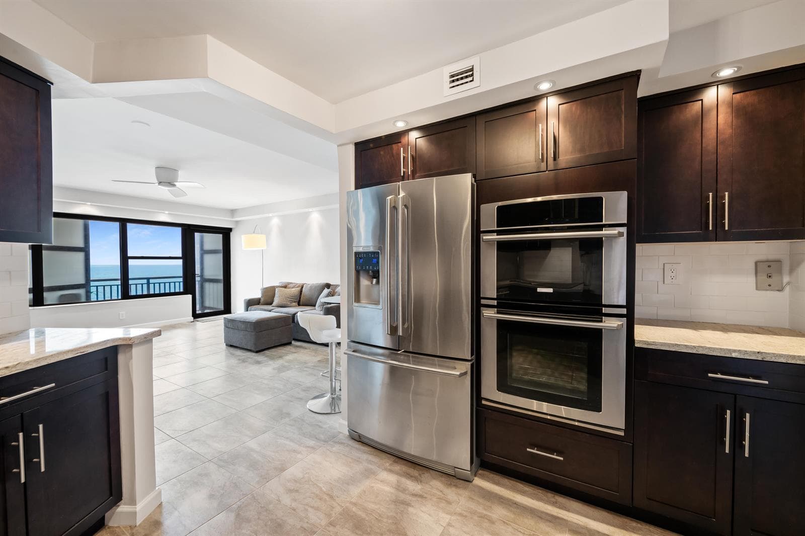 3800 GALT OCEAN Drive 1009 photo 10