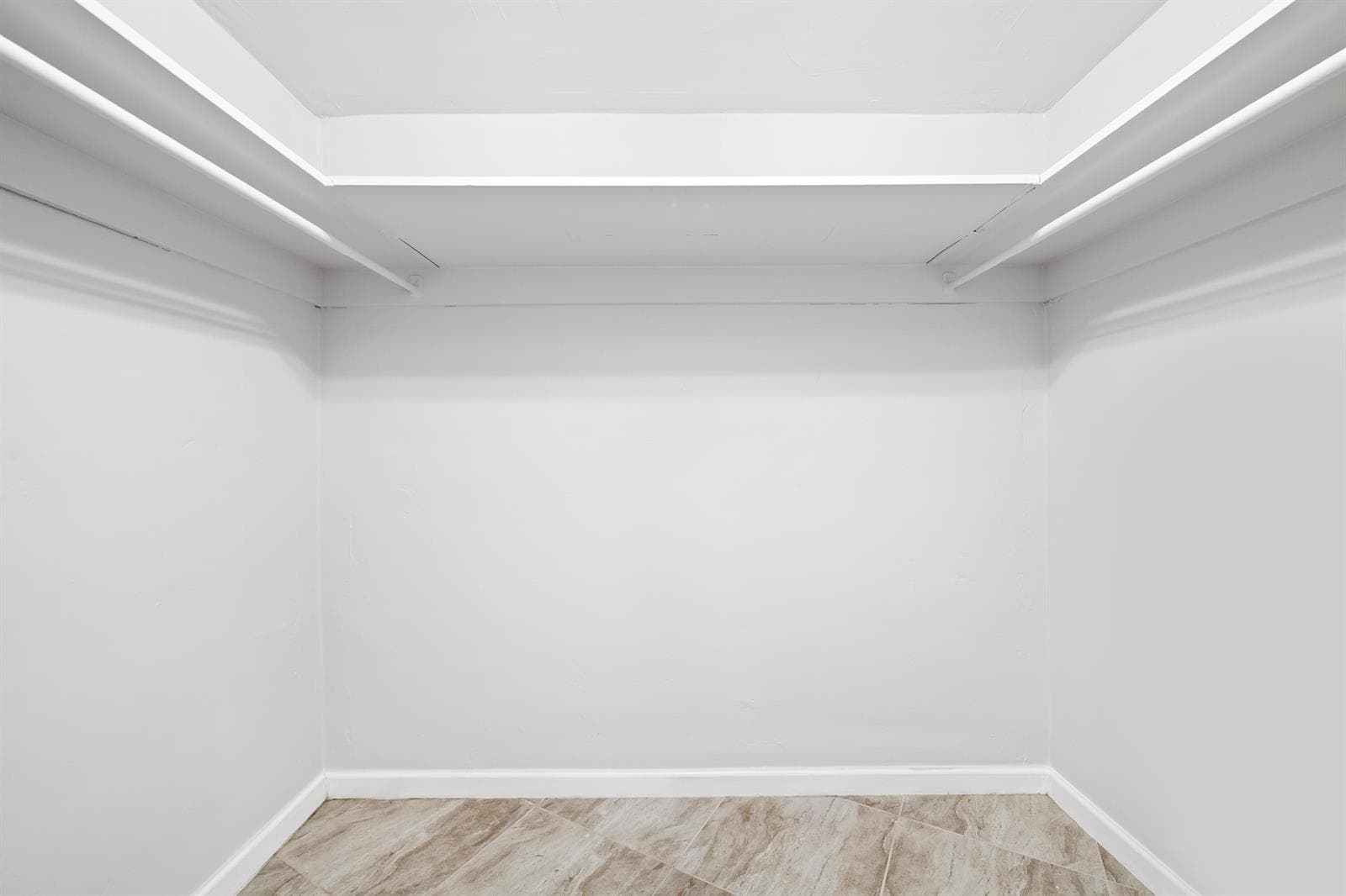 3800 GALT OCEAN Drive 1009 photo 18
