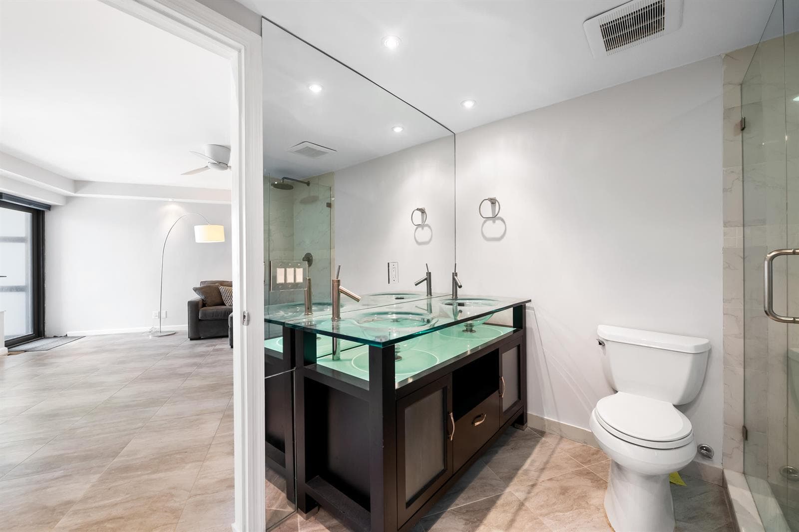 3800 GALT OCEAN Drive 1009 photo 15