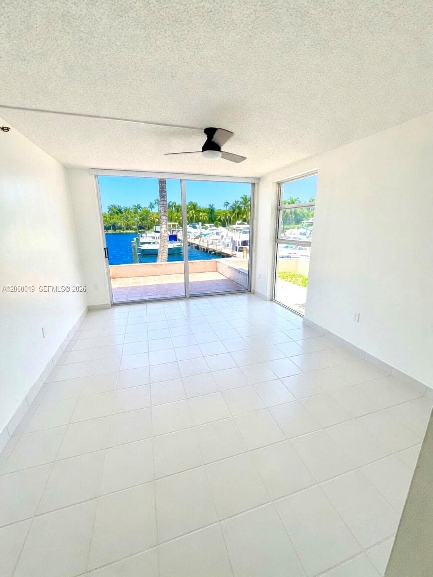 1700 NW N River Dr 106 photo 12