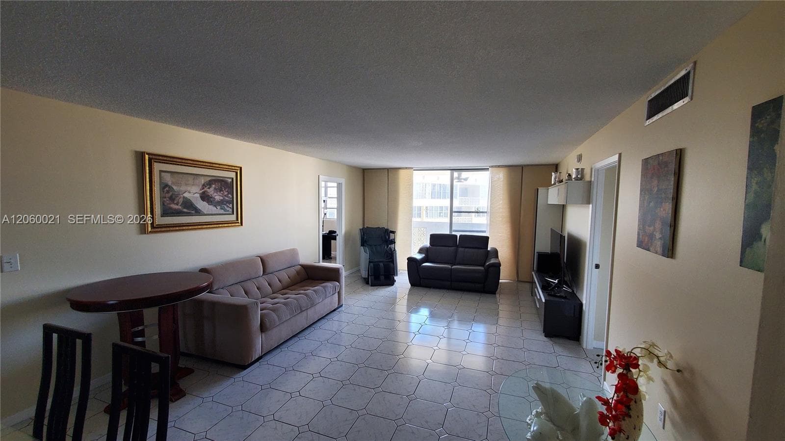 1833 S Ocean Dr 1103 photo 4