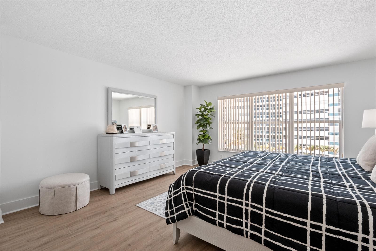 3500 Galt Ocean Drive 404 photo 14