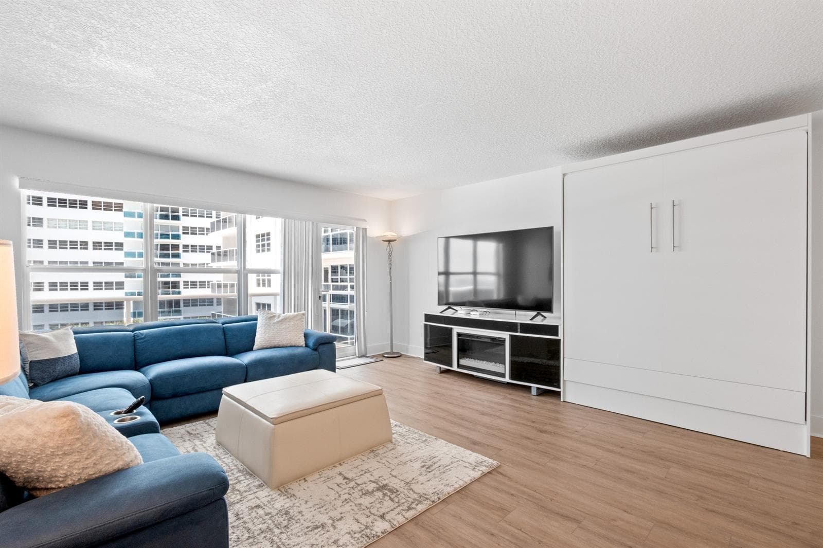 3500 Galt Ocean Drive 404 photo 4
