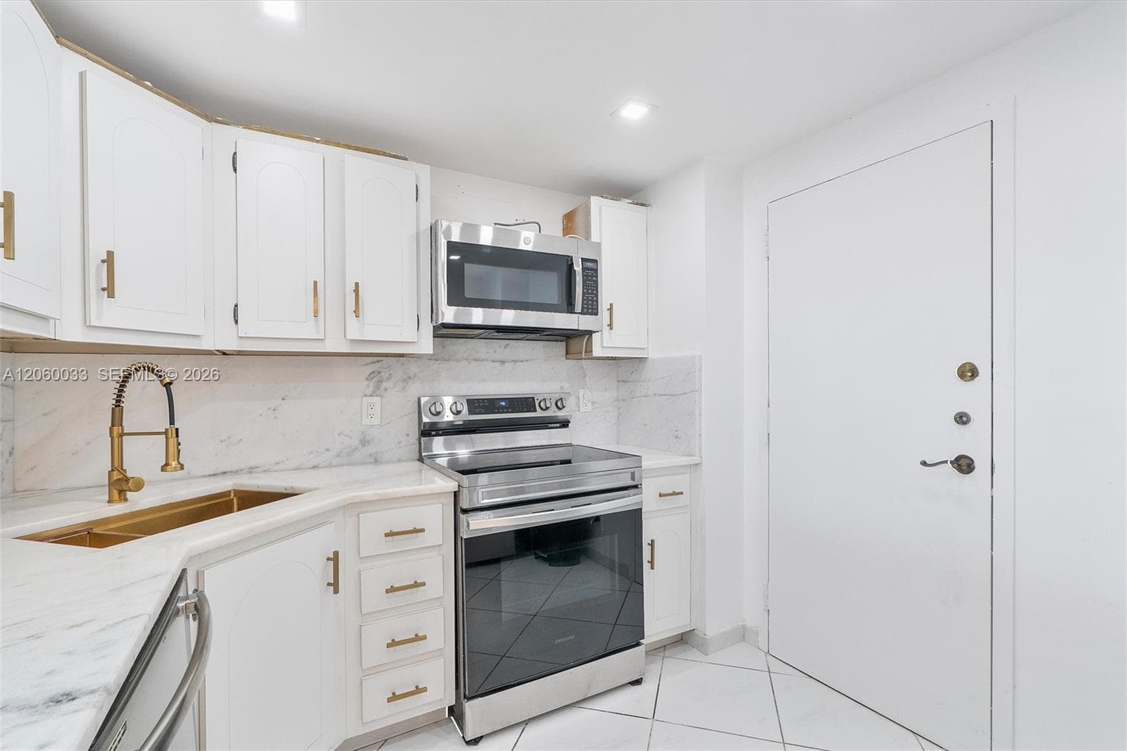 1865 S Ocean Dr 11J photo 16