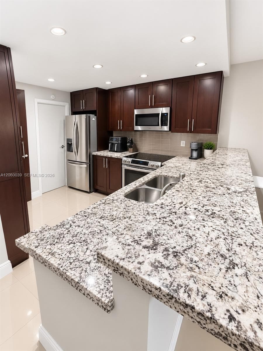 1500 S Ocean Blvd 201 photo 2