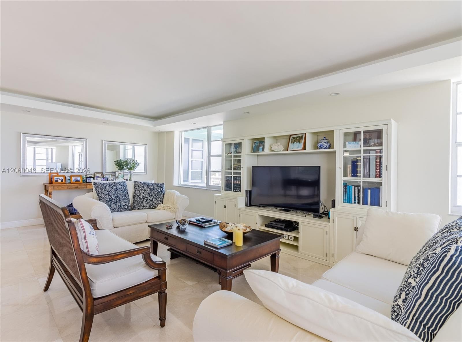 5255 Collins Ave 11E photo 3