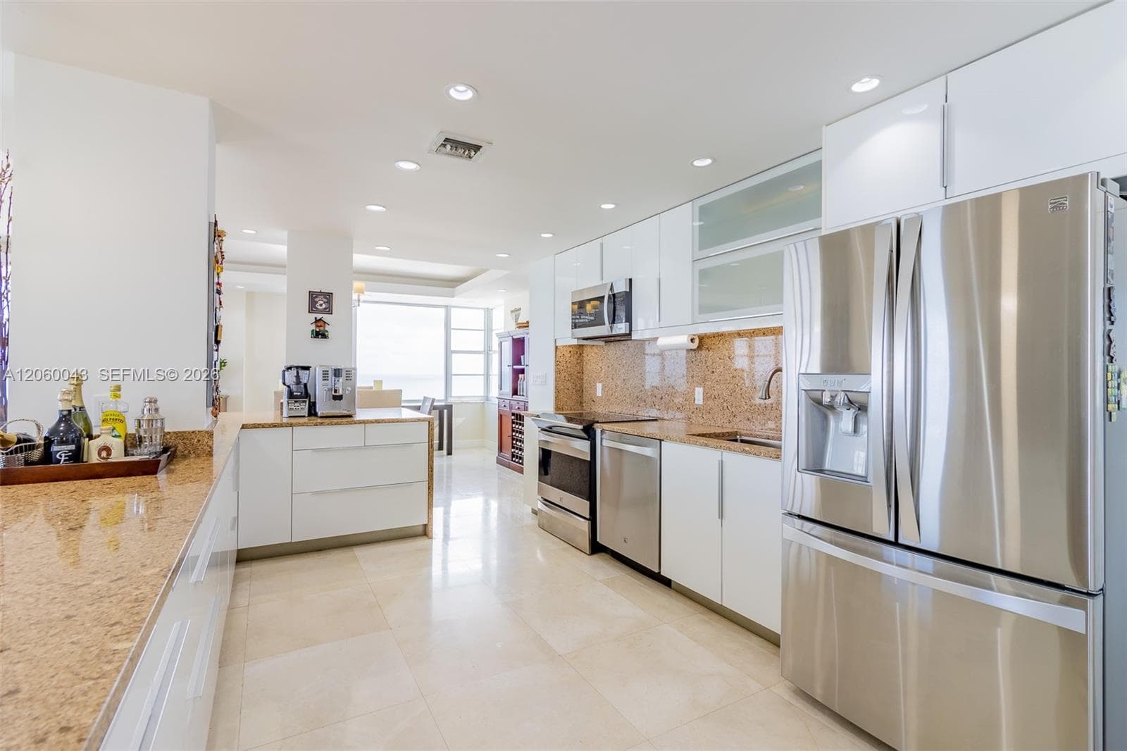 5255 Collins Ave 11E photo 10