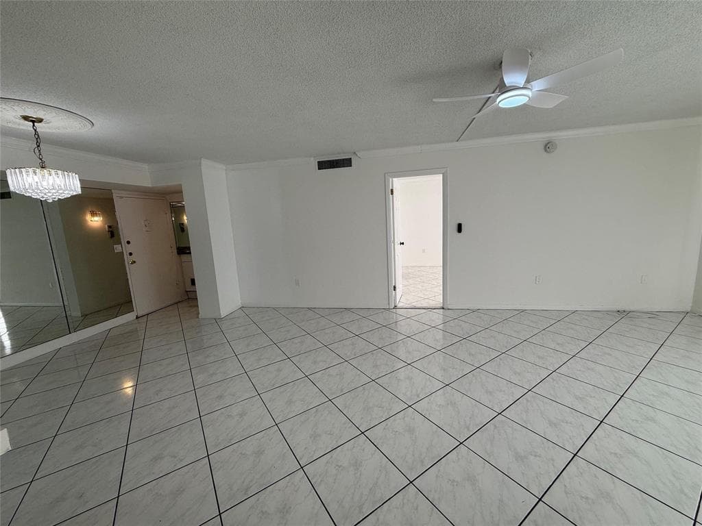 1833 S OCEAN Drive 808 photo 5