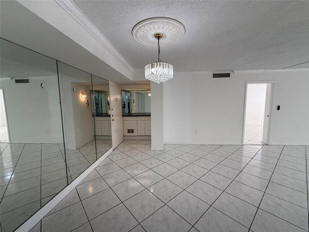 1833 S OCEAN Drive 808 photo 11