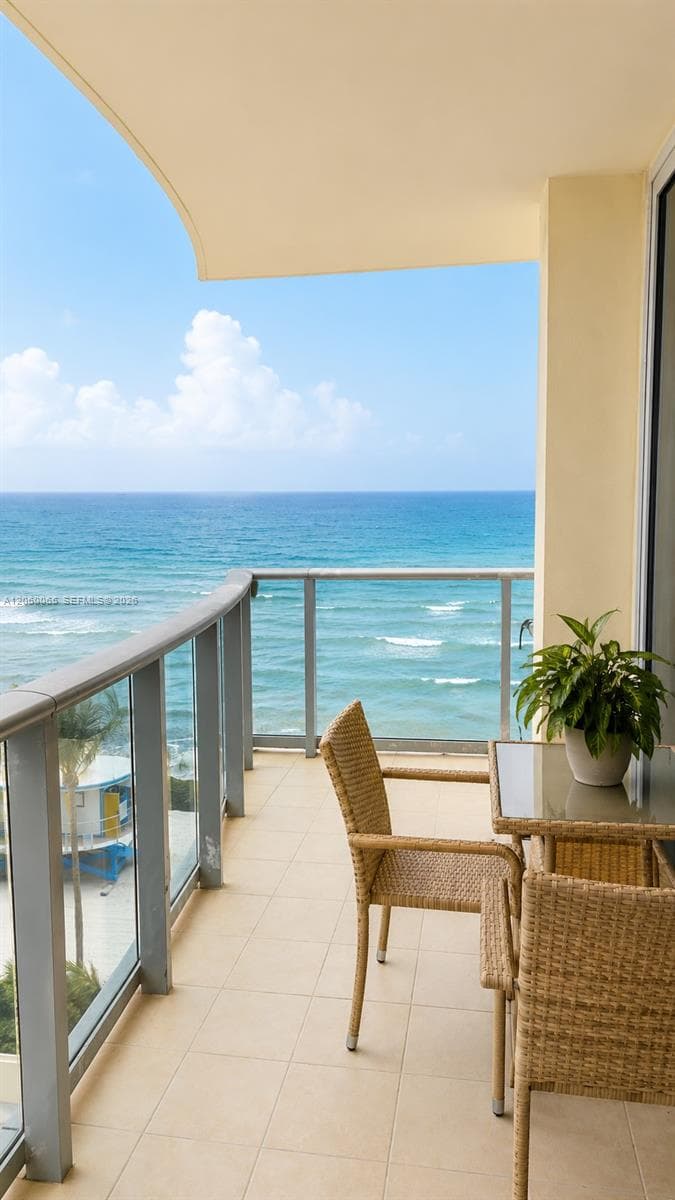 2501 S Ocean Dr 610 photo 3