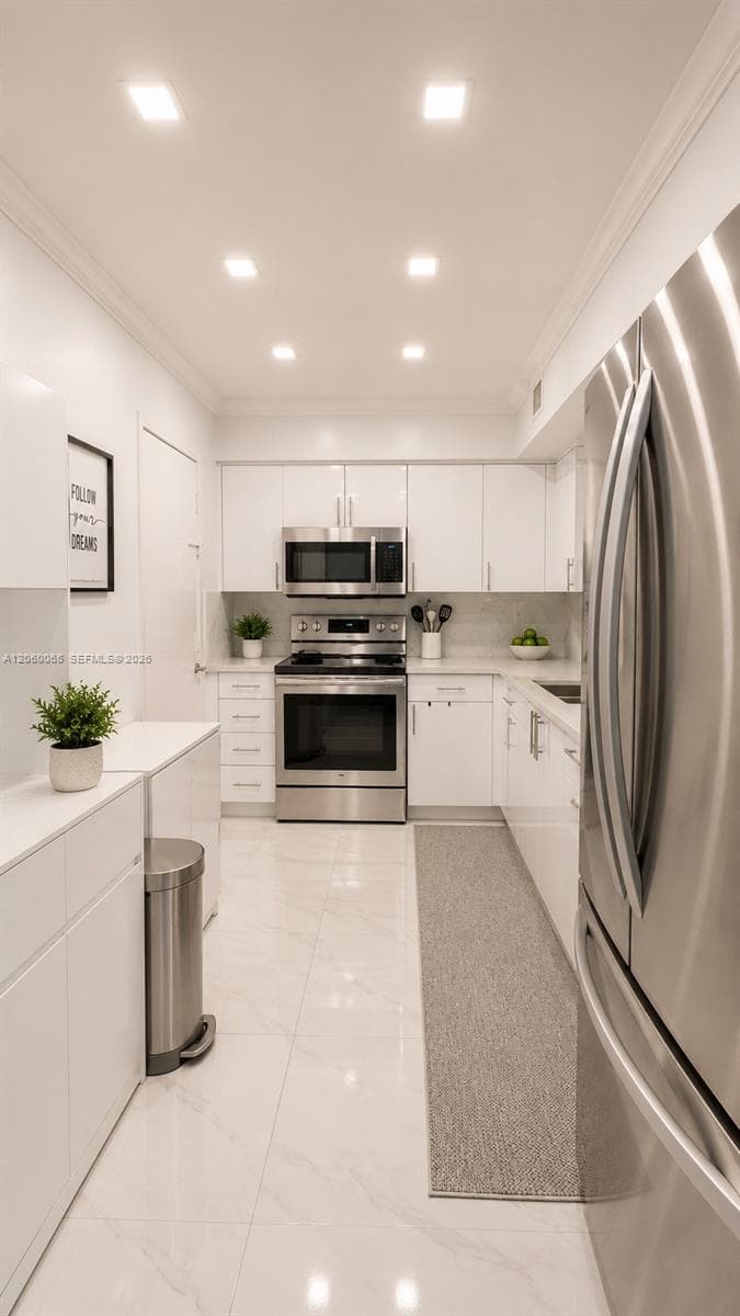 2501 S Ocean Dr 610 photo 5