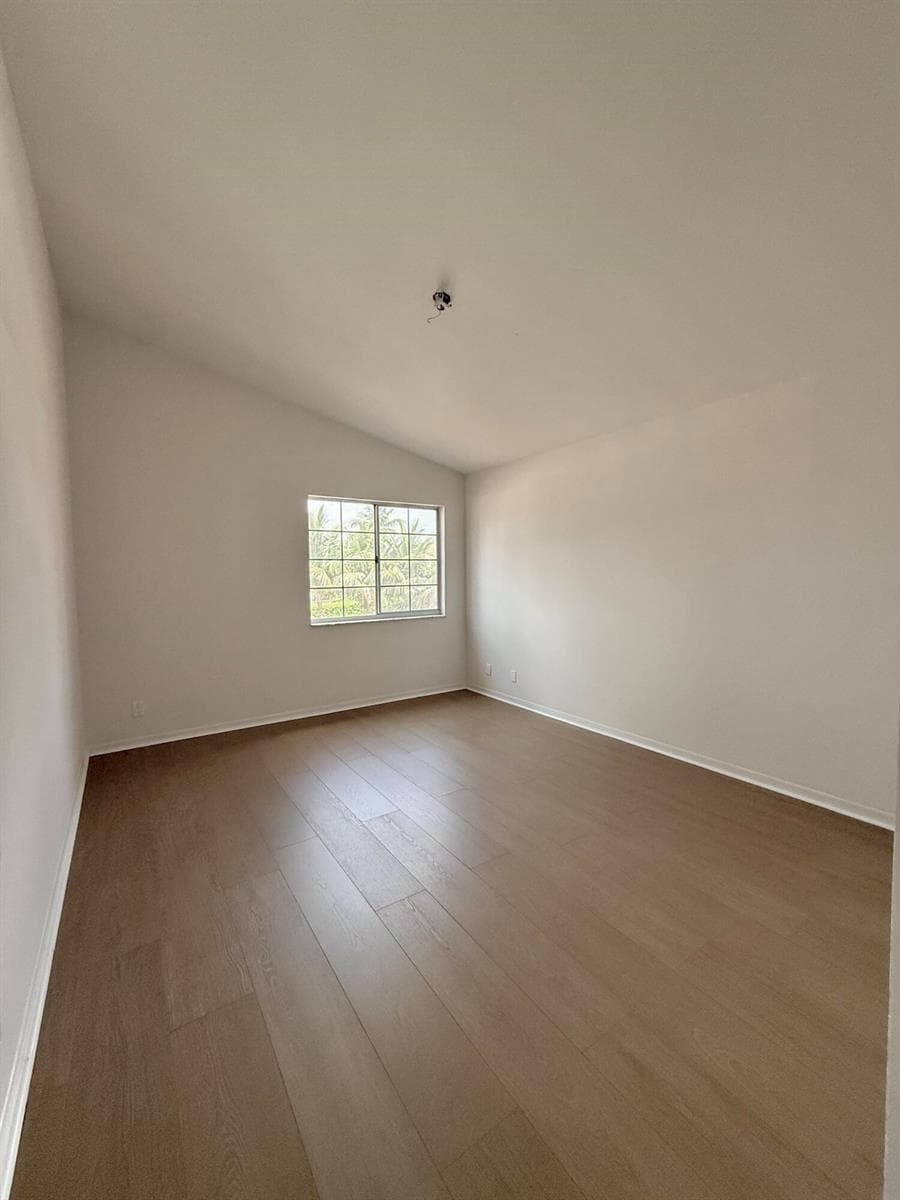 21440 Millbrook Court photo 17