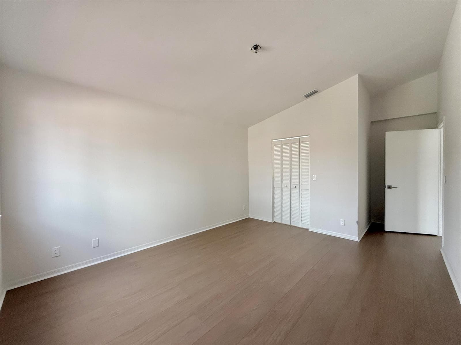 21440 Millbrook Court photo 15