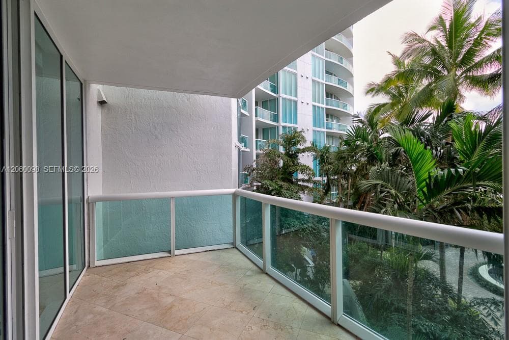 1000 S Pointe Dr 506 photo 20