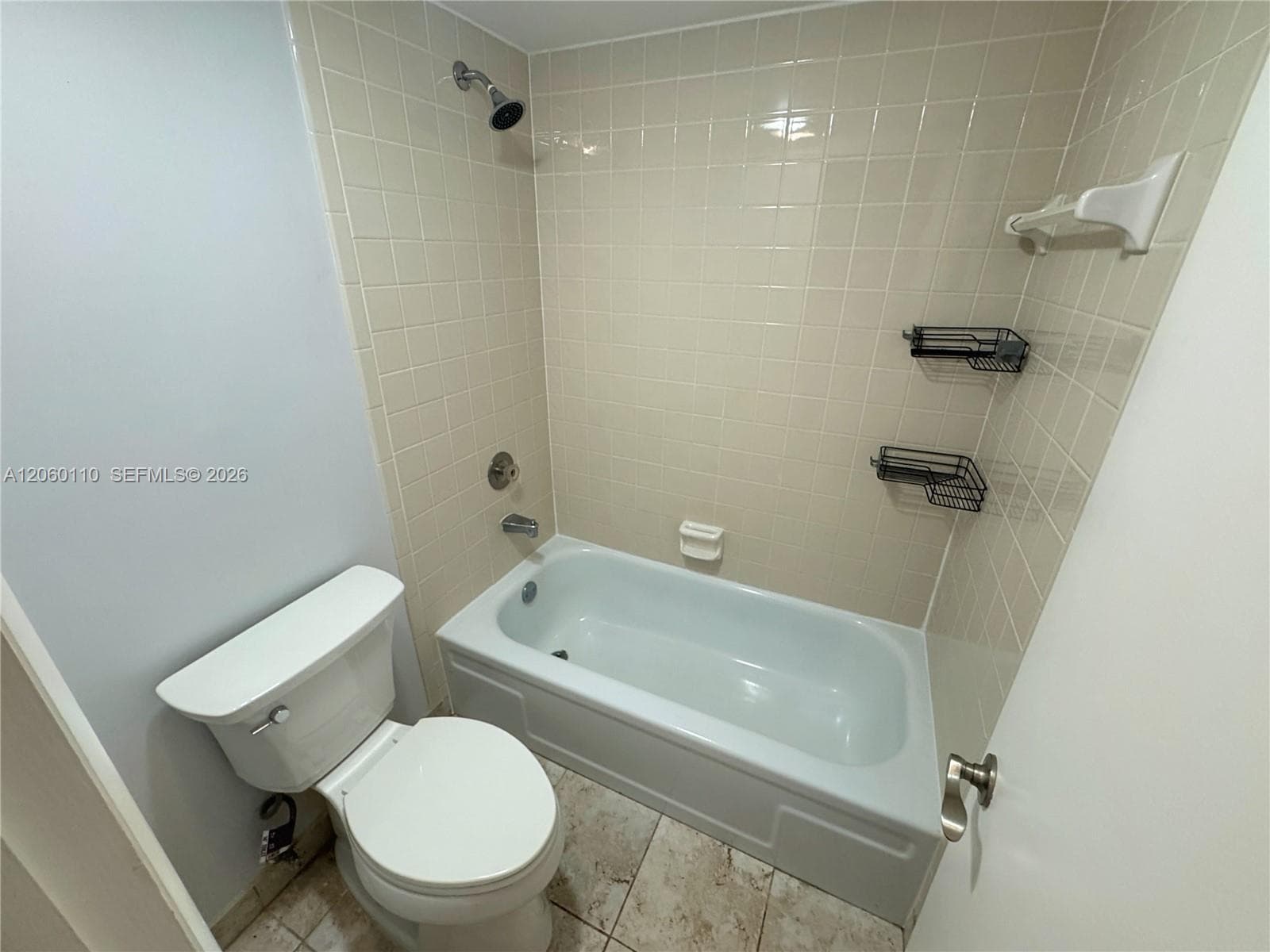 2324 S Cypress Bend Dr 415 photo 13