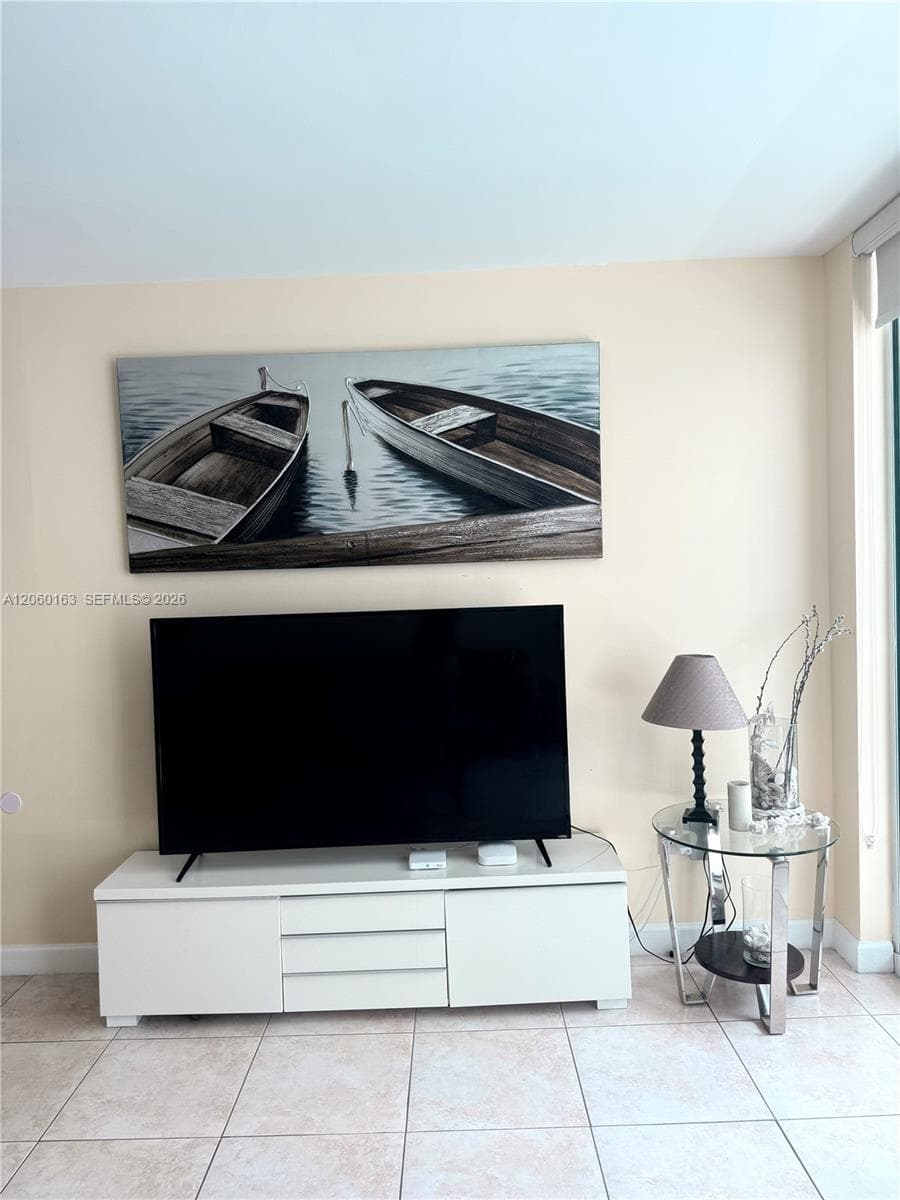 1830 S Ocean Dr 3705 photo 10