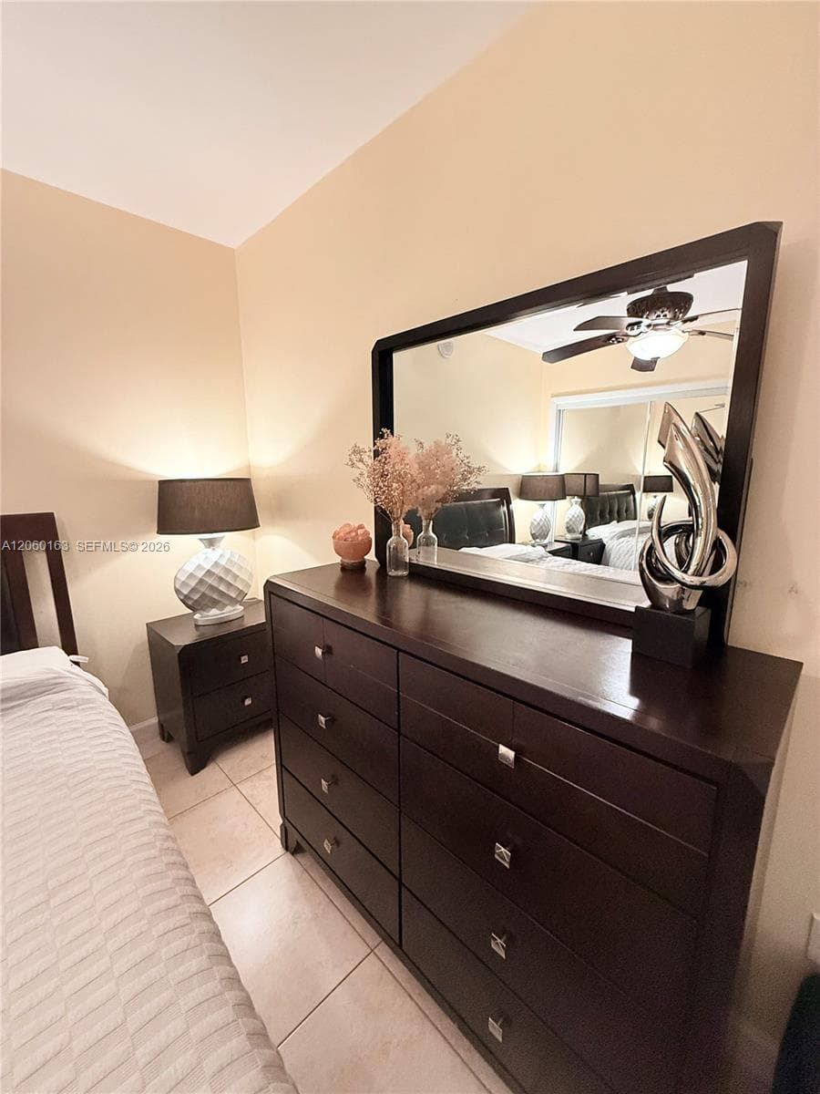 1830 S Ocean Dr 3705 photo 8