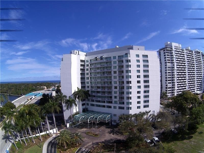 2670 E SUNRISE Boulevard 301 photo 2