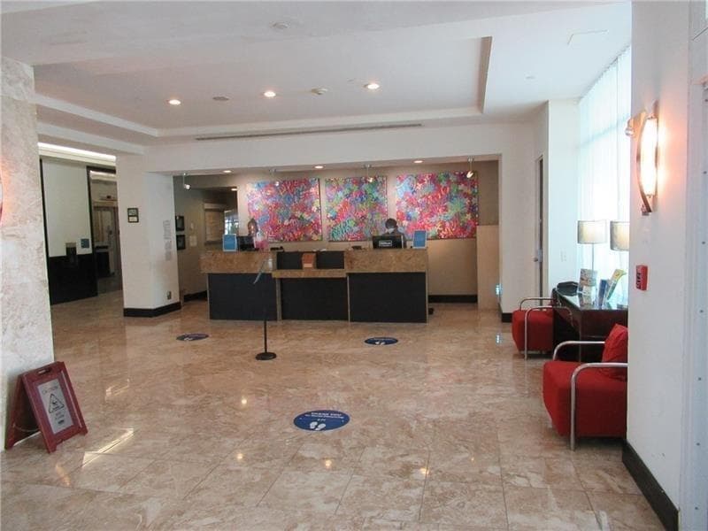 2670 E SUNRISE Boulevard 301 photo 3