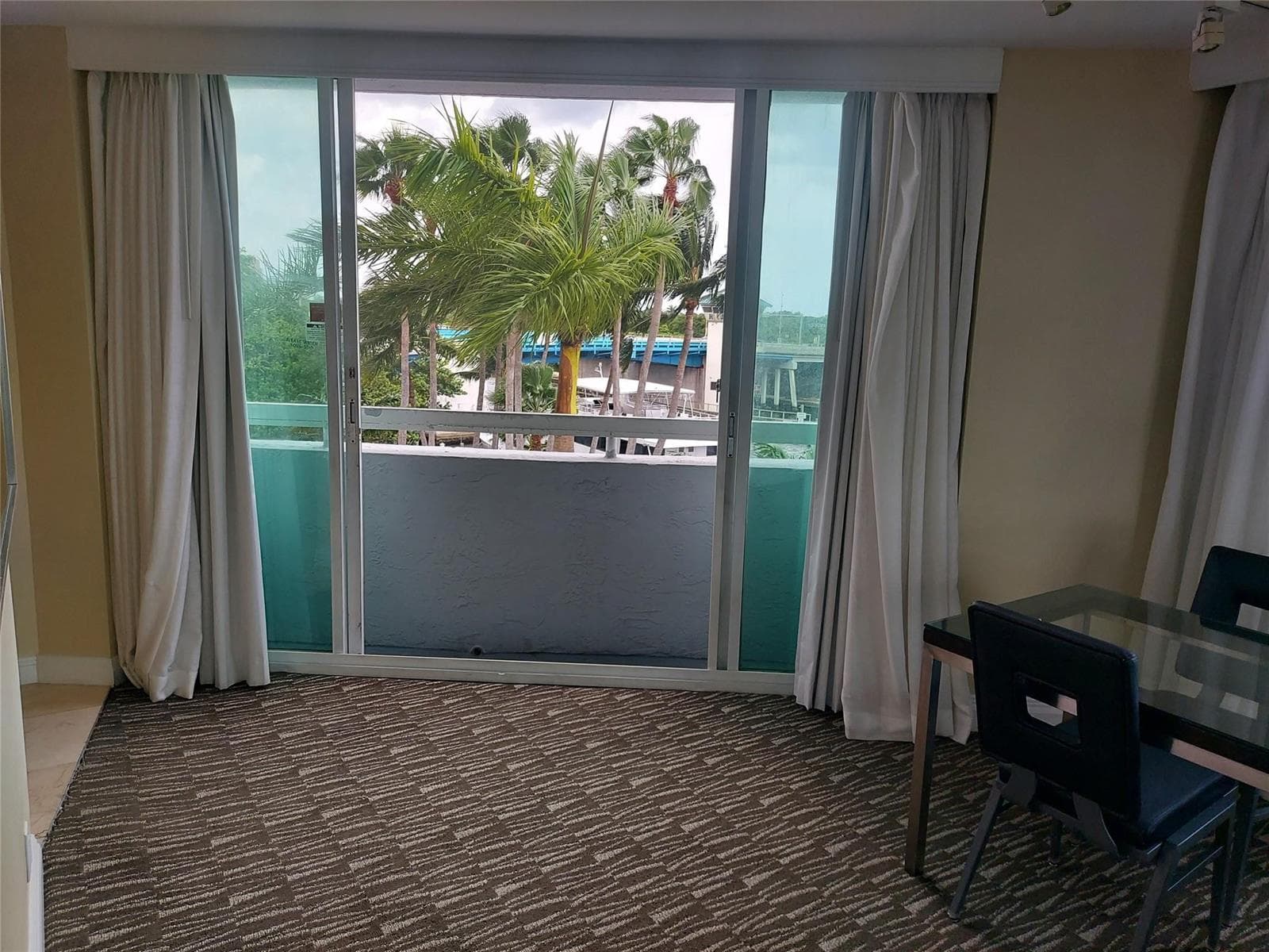 2670 E SUNRISE Boulevard 301 photo 20