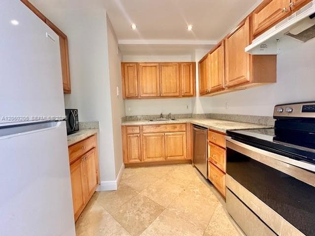 2450 NE 135th St 1005 photo 8